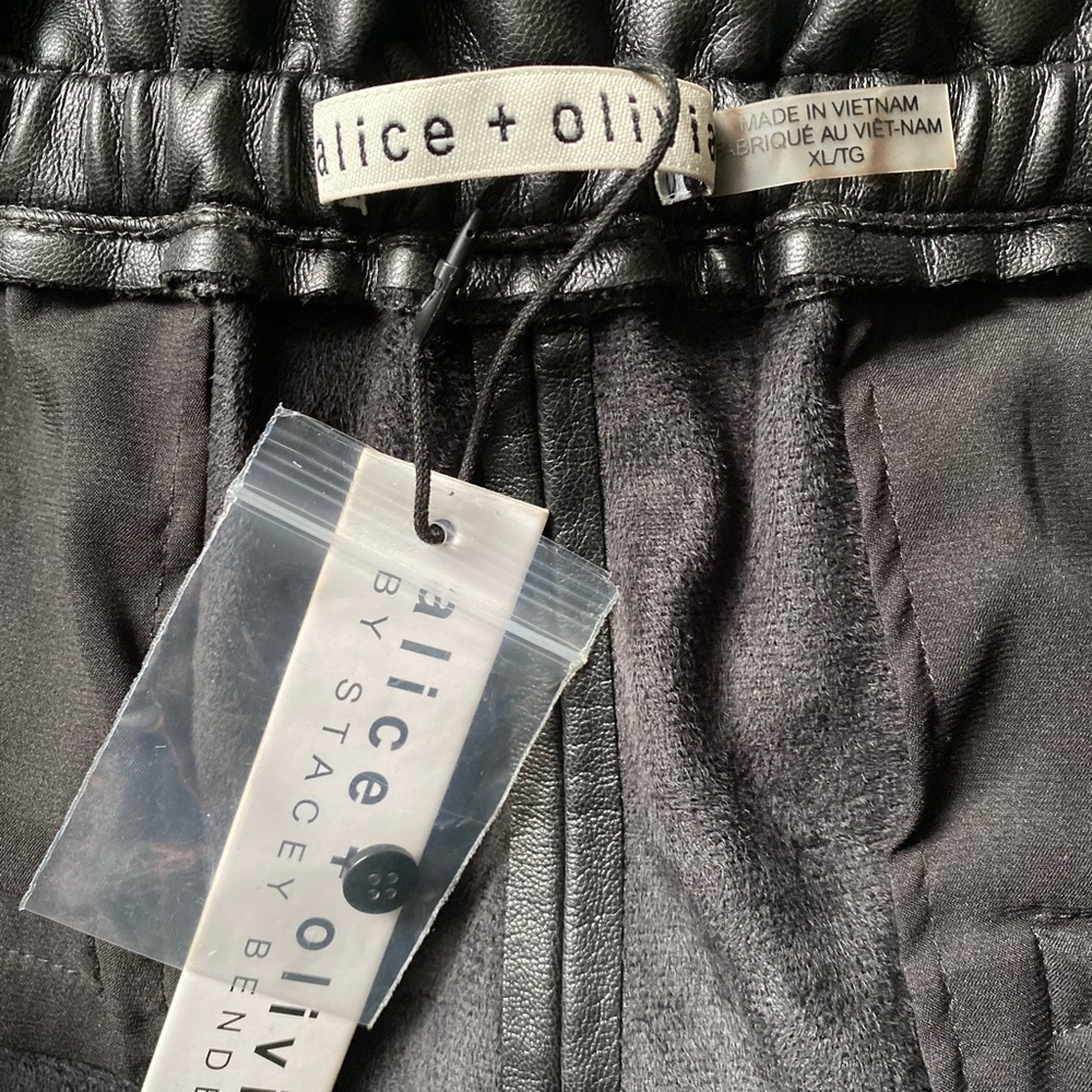Alice + Olivia Liliana Vegan Leather Paper Bag Pants, XL - Picture 13 of 15